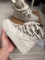 Madina T. review photo