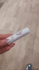 Ari R review photo