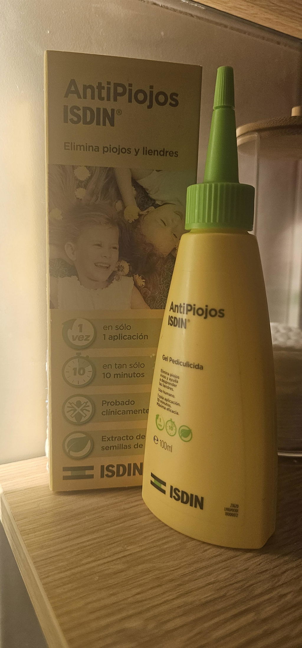 Isdin gel antipiojos y liendres 100ml.