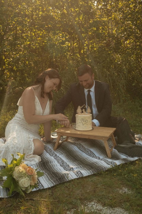 Rustic Silhouette Wedding Cake Topper | Scenic Outdoor Camping Bride & Groom | Custom Cake Topper