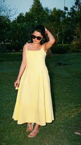 Sakshi review photo