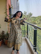 Supriya Gandhi review photo