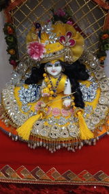 Khushbu saraswat review photo