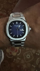 Naveed review photo