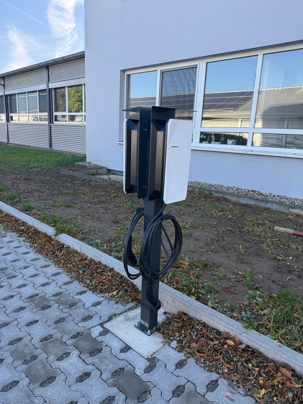 Ladesäule passend für Loxone Tree oder Air Wallbox mit Dach | Ständer | Standfuß | Stele | Base