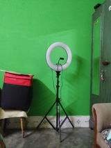 Amitav Das review photo