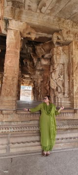 Priya Desai review photo