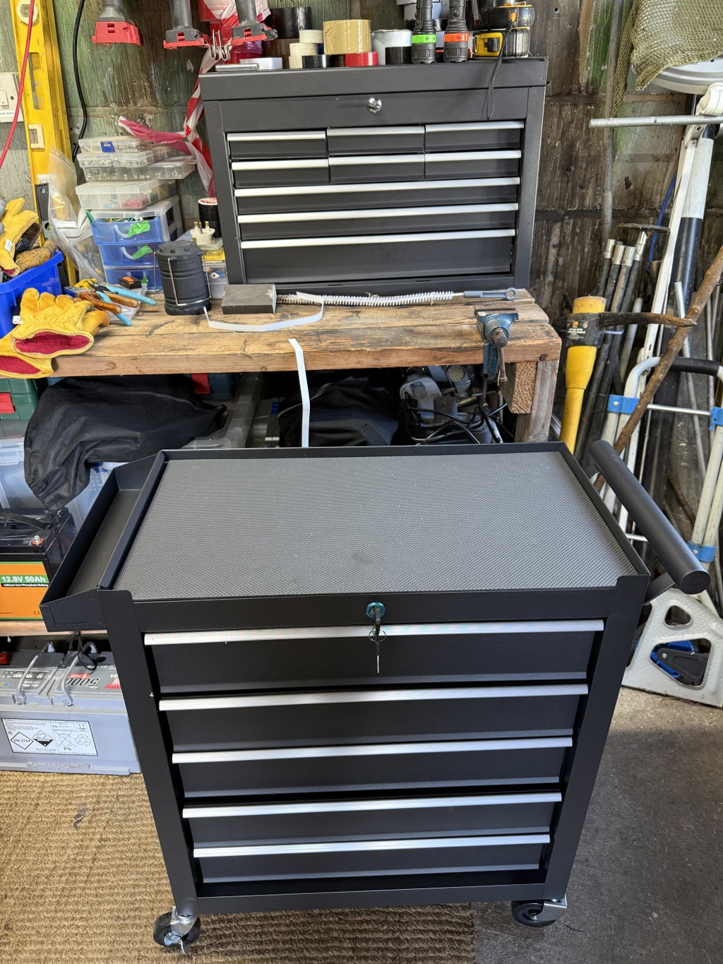 14 Drawer Two-Part Lockable Tool Storage Chest with Wheels - Black
