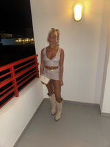Eleri review photo