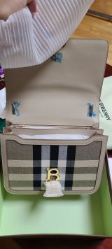 익명 review photo
