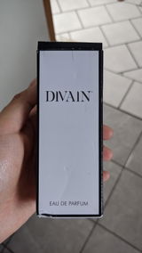 David E.G.M.(.S. review photo