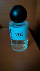 Toni review photo