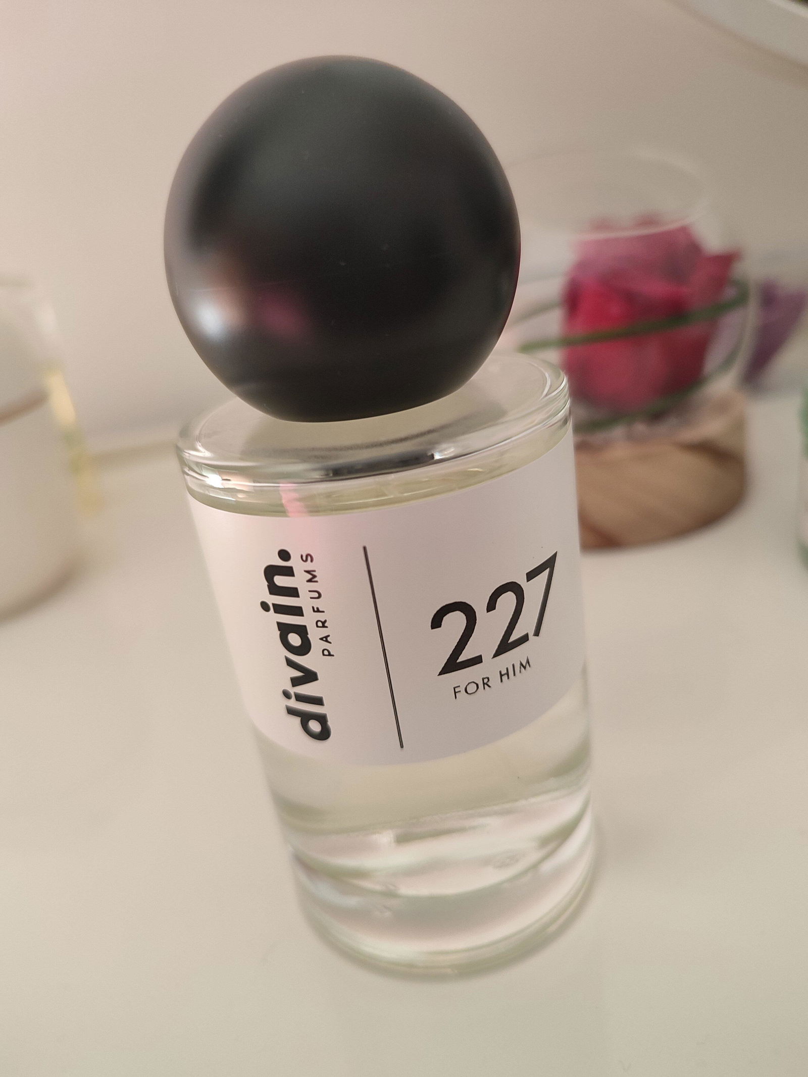 divain.227 - Woody perfume for men - divain®