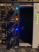 Damian Zelas review photo