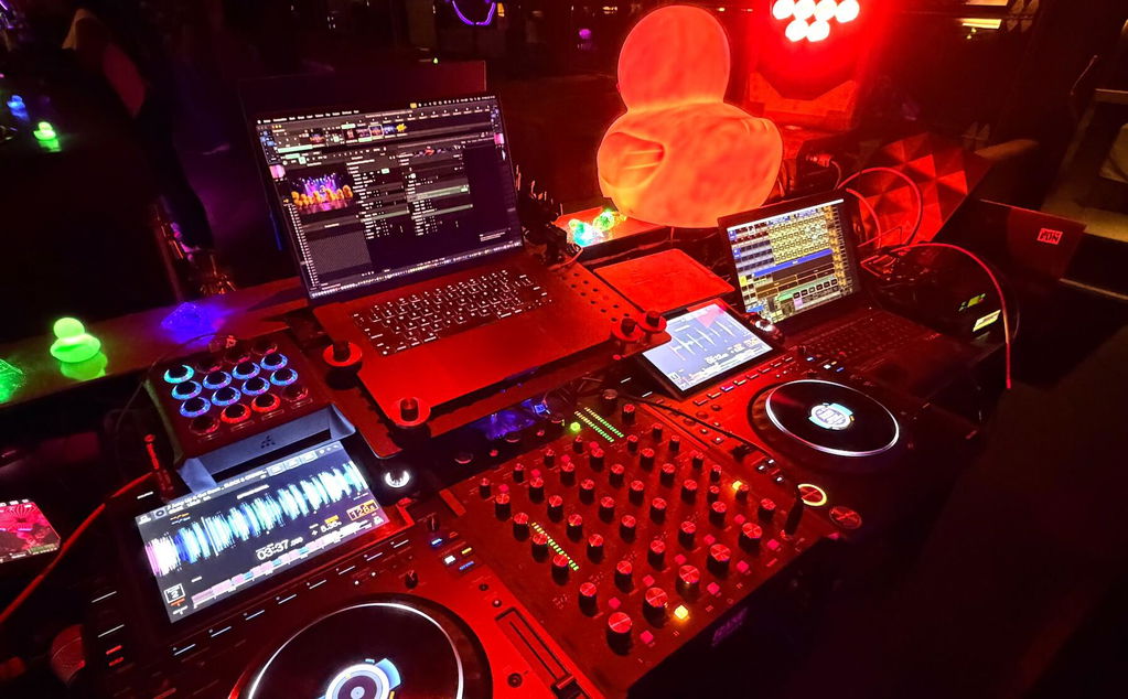 Midi Fighter Spectra