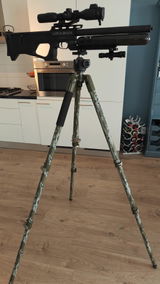 R. review photo
