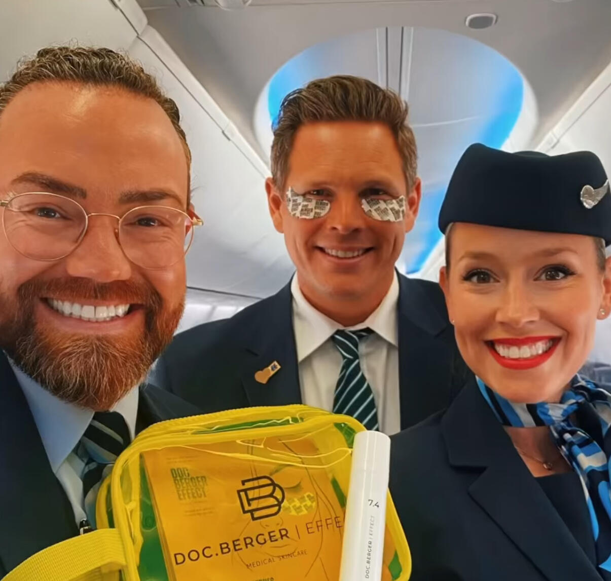 Die Crew von TUI Fly review photo