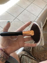 Ariana V. review photo