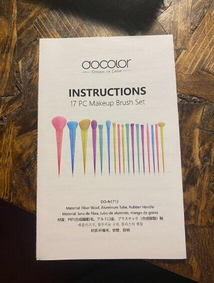 Dreaming of Unicorns - 17 Piece of Makeup Brush Set