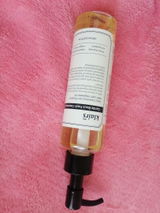 M. review photo