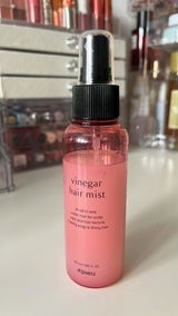 Raewyn V. review photo