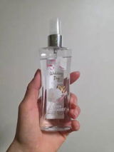 Charm V. review photo