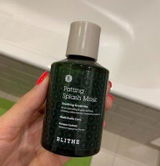 Suzanne review photo