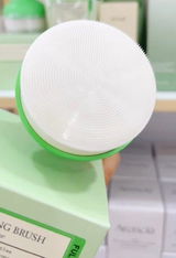 Hennie review photo