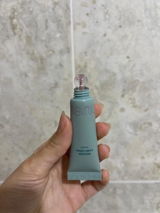 Lyra review photo