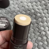 Lavinia review photo