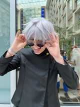 M. review photo