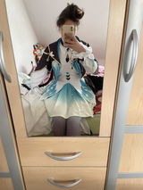 Y.B. review photo