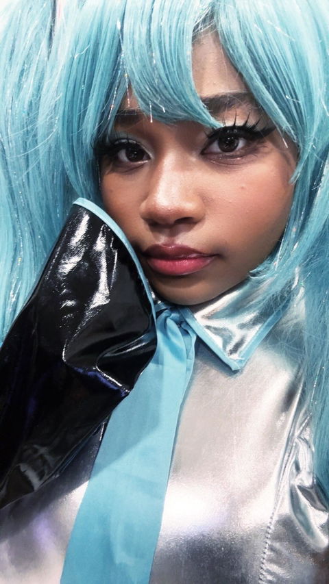 【Partially Ready For Ship】【Holographic Shimmer Fiber】【Pre Crimped】【100 CM】DokiDoki Cosplay Wig Long Straight Green Blue Hair Twin Tails