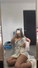 Ali review photo