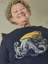 Joanne Kneebone review photo