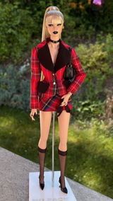 Aubrey review photo