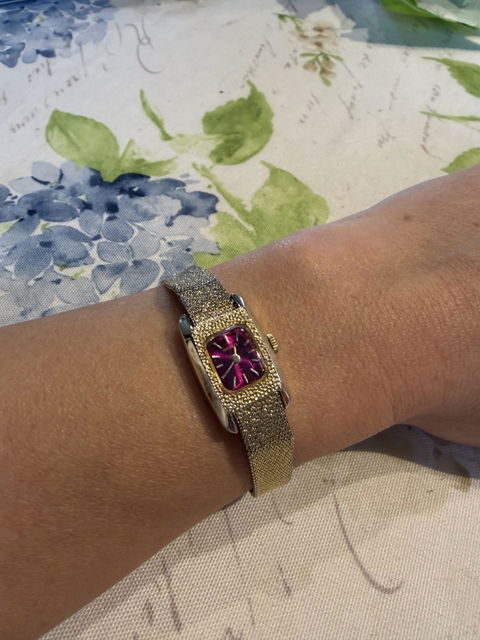 Reloj Joya SEIKO 11-3409 Mecánico A Cuerda Cara Magenta Mujer Caja Texturada Dic. de 1971