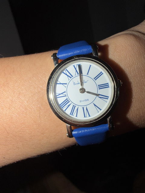 Nicole Miller Time SUIZO Año 1993 Roman Blue Dial Inspiración neoclásica