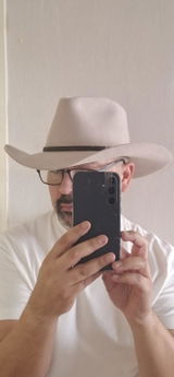 Manuel review photo