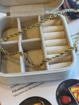 Selena Tomić review photo