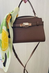 Evelina B. review photo