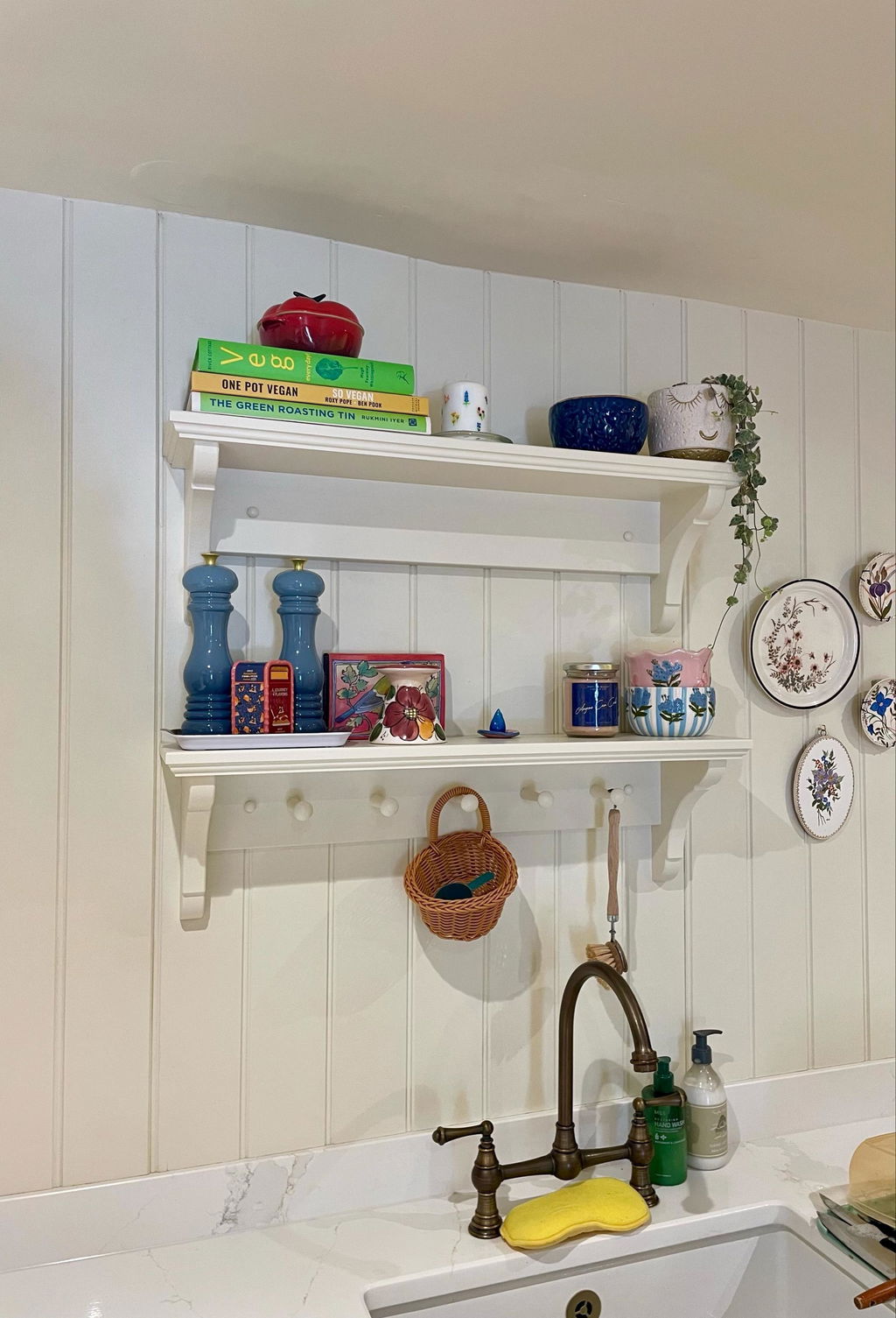 Traditional Shaker Wall Shelf - Handmade Ready to Paint