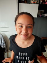 Lyndsay review photo