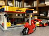 Max review photo