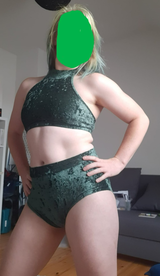 E S. review photo