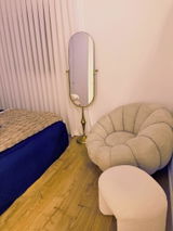 Tomer review photo