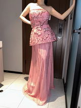 Emma Collins review photo