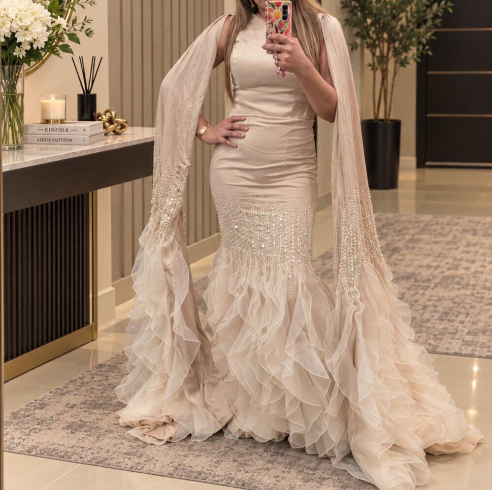 Luxury Mermaid Nude Evening Dresses with Cape Sleeves SS440