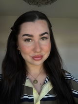Holly review photo
