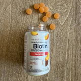 Lisa review photo